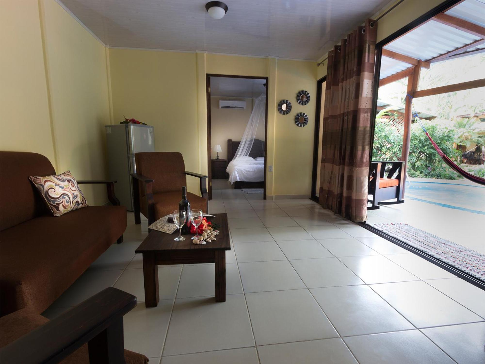 Hotel Caribbean Coconut Cahuita Eksteriør billede