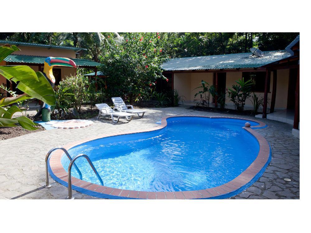Hotel Caribbean Coconut Cahuita Eksteriør billede