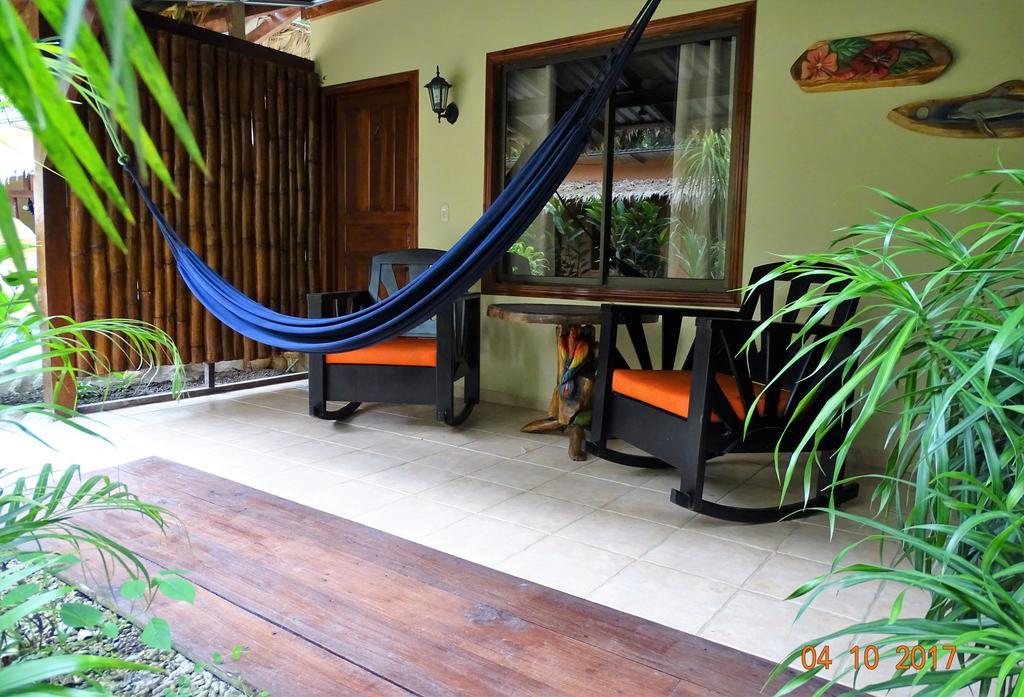 Hotel Caribbean Coconut Cahuita Eksteriør billede