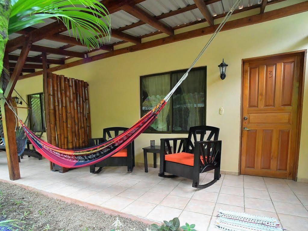 Hotel Caribbean Coconut Cahuita Eksteriør billede
