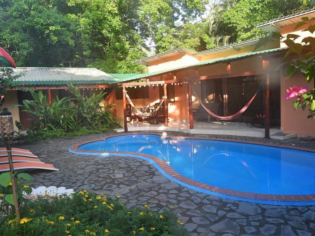 Hotel Caribbean Coconut Cahuita Eksteriør billede